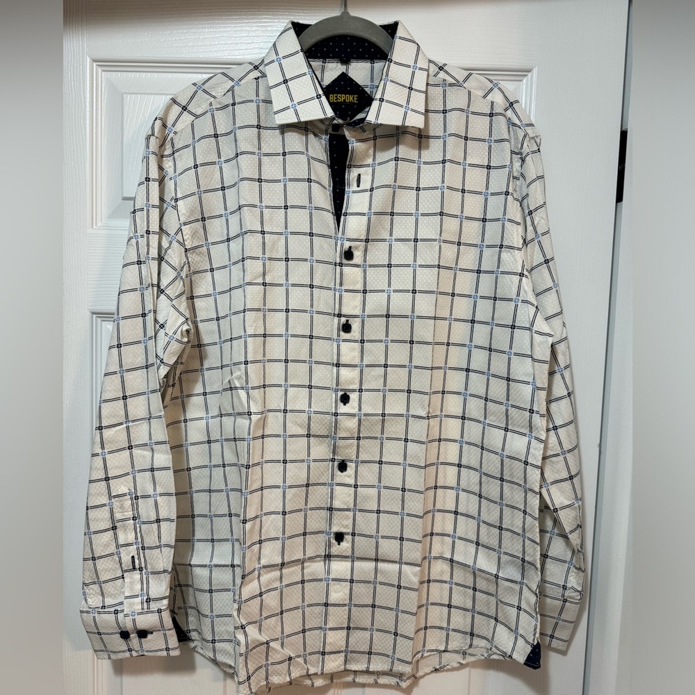 BESPOKE Men’s White and Blue Checkered Dress Button Up Long Sleeve Shirt